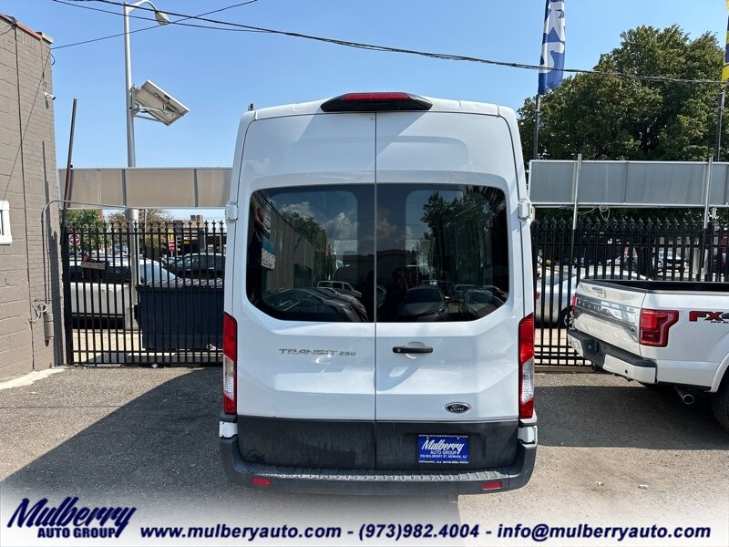 2021 Ford Transit 250   - Photo 5 - Newark, NJ 07102