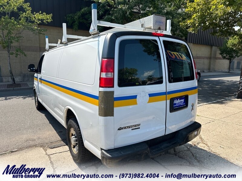 2016 Chevrolet Express 3500  EXTENDED 155'' - Photo 31 - Newark, NJ 07102