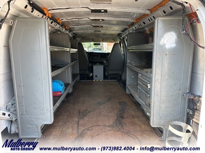 2016 Chevrolet Express 3500  EXTENDED 155'' - Photo 48 - Newark, NJ 07102