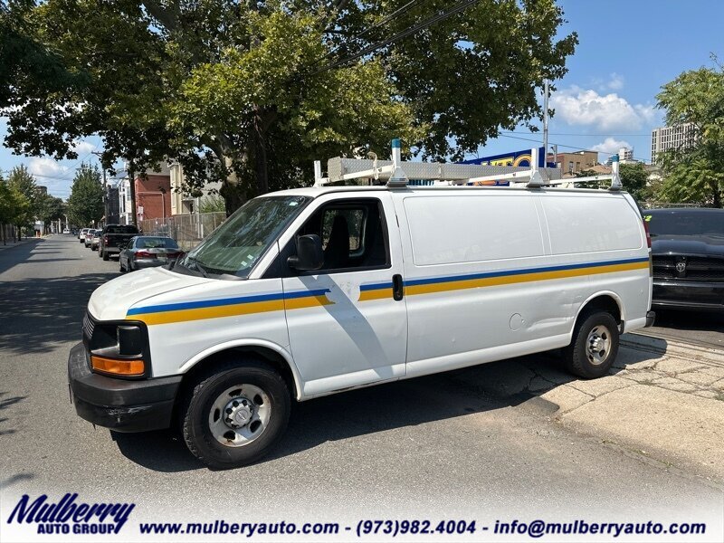 2016 Chevrolet Express 3500  EXTENDED 155'' - Photo 29 - Newark, NJ 07102