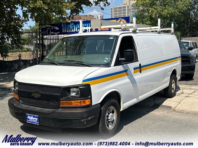 2016 Chevrolet Express 3500  EXTENDED 155'' - Photo 28 - Newark, NJ 07102