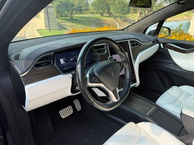 2016 Tesla Model X P90D - Photo 8 - San Jose, CA 95131