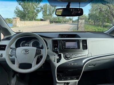 2013 Toyota Sienna SE 8-Passenger   - Photo 6 - San Jose, CA 95131