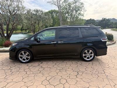 2013 Toyota Sienna SE 8-Passenger   - Photo 2 - San Jose, CA 95131