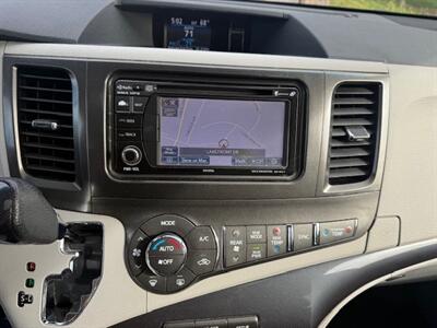 2013 Toyota Sienna SE 8-Passenger   - Photo 8 - San Jose, CA 95131