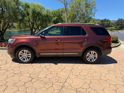 2018 Ford Explorer XLT 4WD - Photo 2 - San Jose, CA 95131