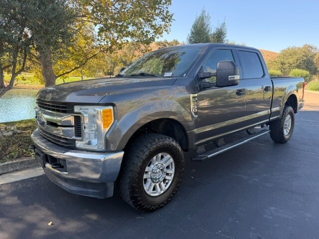 2017 Ford F-250 Super Duty XLT  Super Cab 4x4 - Photo 1 - San Jose, CA 95131