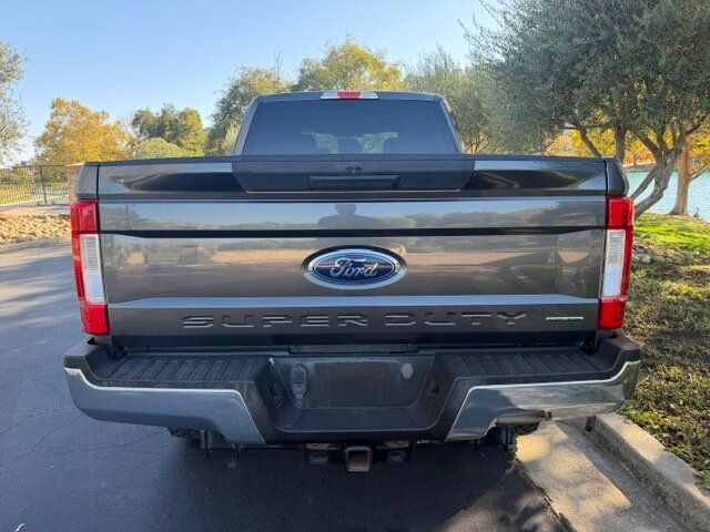 2017 Ford F-250 Super Duty XLT Super Cab 4x4 - Photo 12 - San Jose, CA 95131