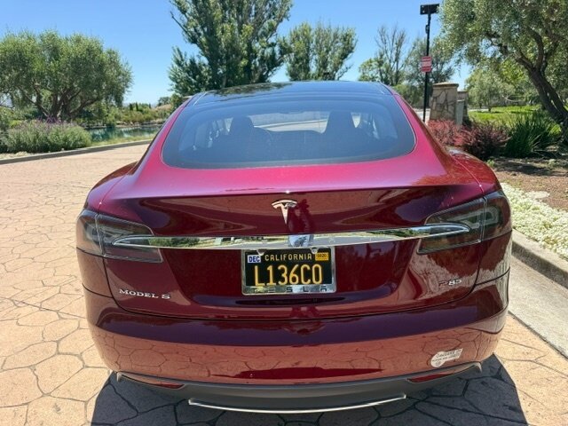 2012 Tesla Model S Signature P85 - Photo 4 - San Jose, CA 95131