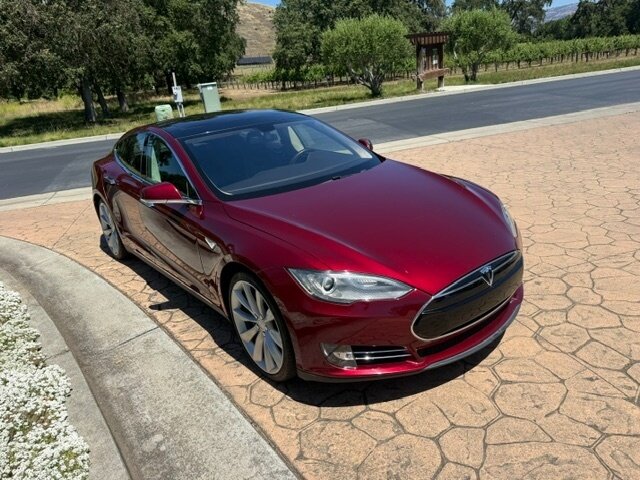 2012 Tesla Model S Signature P85 - Photo 3 - San Jose, CA 95131