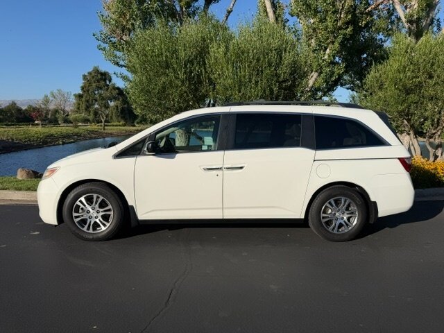 2011 Honda Odyssey EX-L - Photo 2 - San Jose, CA 95131