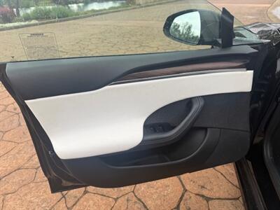 2021 Tesla Model S Plaid   - Photo 12 - San Jose, CA 95131
