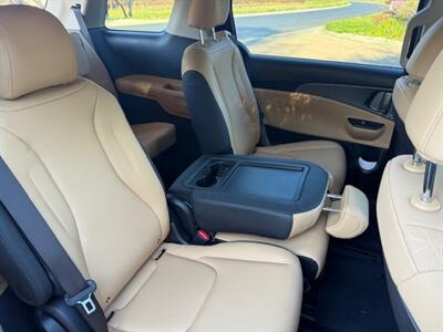 2024 Kia Carnival LX   - Photo 10 - San Jose, CA 95131