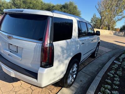 2020 Cadillac Escalade Premium Luxury   - Photo 17 - San Jose, CA 95131
