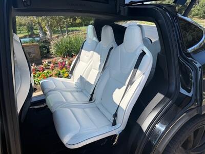 2016 Tesla Model X 90D   - Photo 8 - San Jose, CA 95131