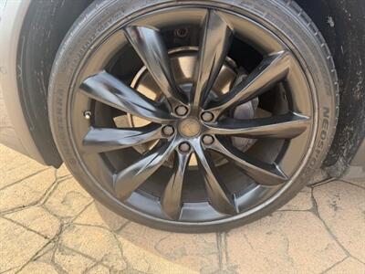 2017 Tesla Model X 90D   - Photo 17 - San Jose, CA 95131