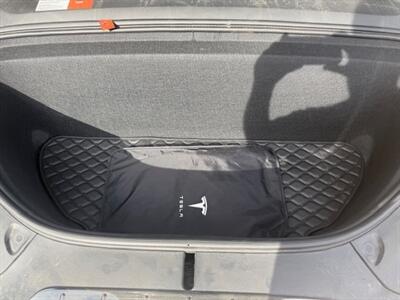 2017 Tesla Model X 90D   - Photo 18 - San Jose, CA 95131