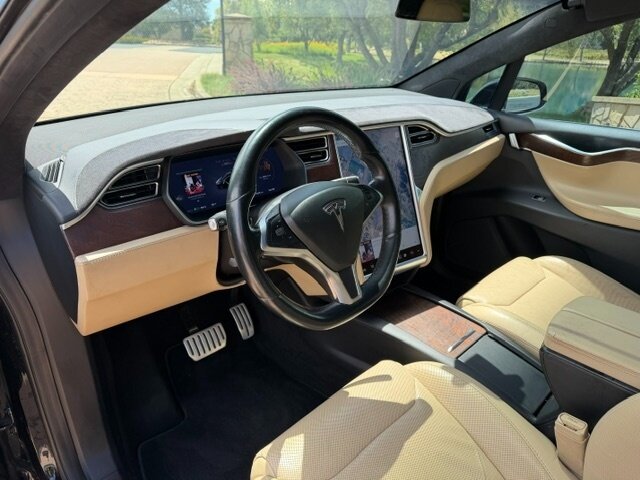 2016 Tesla Model X P90DL - Photo 6 - San Jose, CA 95131