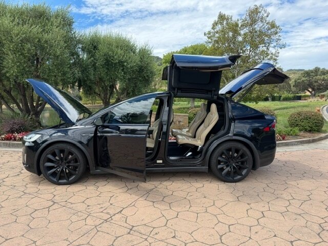 2016 Tesla Model X P90DL - Photo 3 - San Jose, CA 95131
