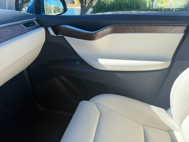 2017 Tesla Model X P100DL - Photo 9 - San Jose, CA 95131