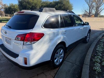 2010 Subaru Outback 2.5i Premium   - Photo 13 - San Jose, CA 95131