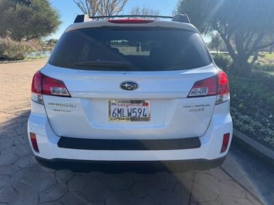 2010 Subaru Outback 2.5i Premium   - Photo 12 - San Jose, CA 95131