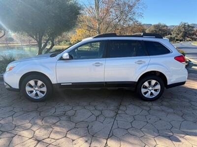 2010 Subaru Outback 2.5i Premium   - Photo 2 - San Jose, CA 95131