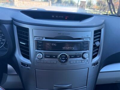 2010 Subaru Outback 2.5i Premium   - Photo 14 - San Jose, CA 95131