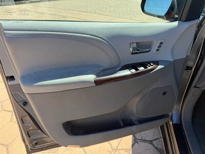 2011 Toyota Sienna Limited  AWD - Photo 18 - San Jose, CA 95131