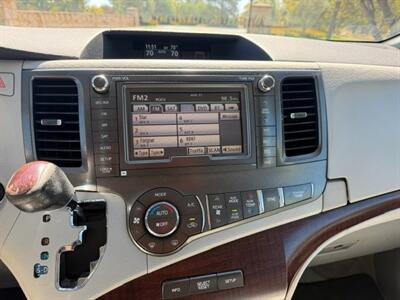 2011 Toyota Sienna Limited  AWD - Photo 11 - San Jose, CA 95131