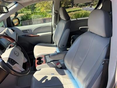2011 Toyota Sienna Limited  AWD - Photo 12 - San Jose, CA 95131