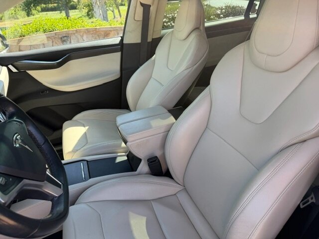 2017 Tesla Model X 75D - Photo 8 - San Jose, CA 95131
