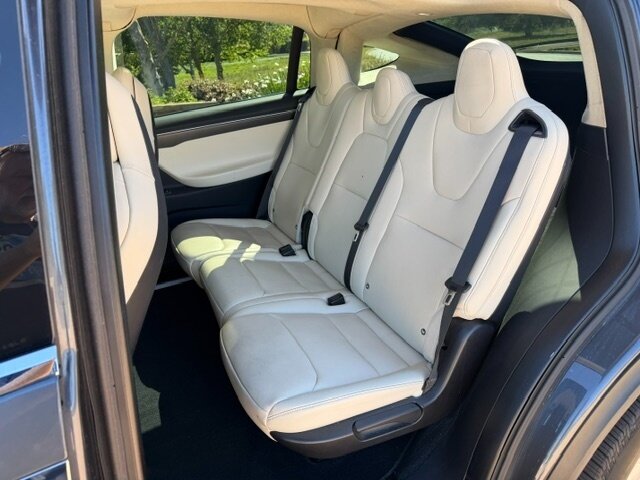 2017 Tesla Model X 75D - Photo 9 - San Jose, CA 95131