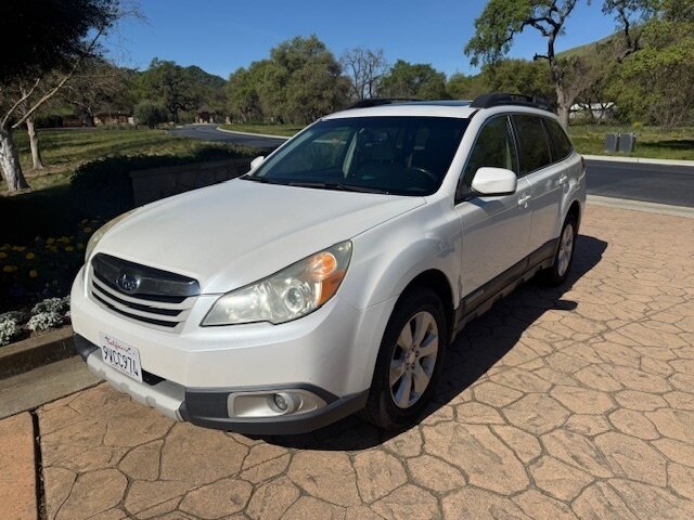 2011 Subaru Outback 2.5i Limited  