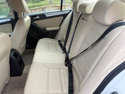 2014 Volkswagen Jetta SE   - Photo 8 - San Jose, CA 95131