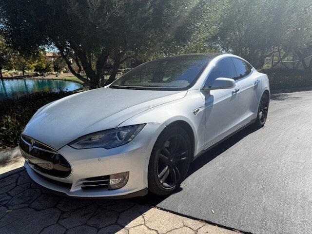 2015 Tesla Model S 85D - Photo 1 - San Jose, CA 95131