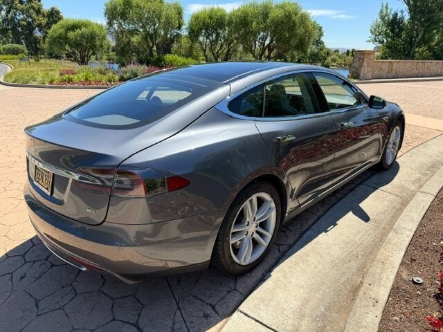 2013 Tesla Model S 85 - Photo 3 - San Jose, CA 95131