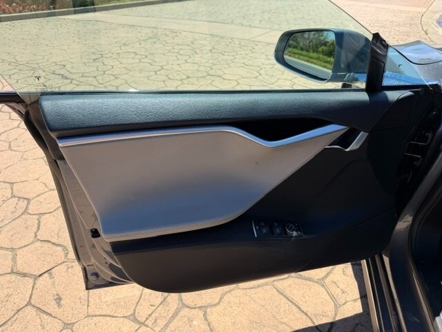 2013 Tesla Model S 85 - Photo 15 - San Jose, CA 95131