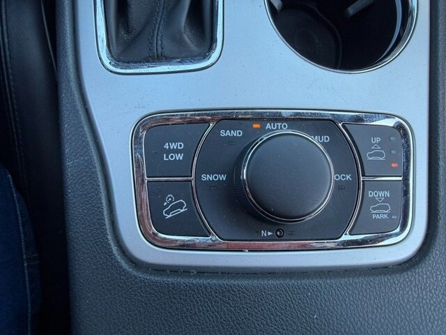 2016 Jeep Grand Cherokee Overland 4WD - Photo 9 - San Jose, CA 95131