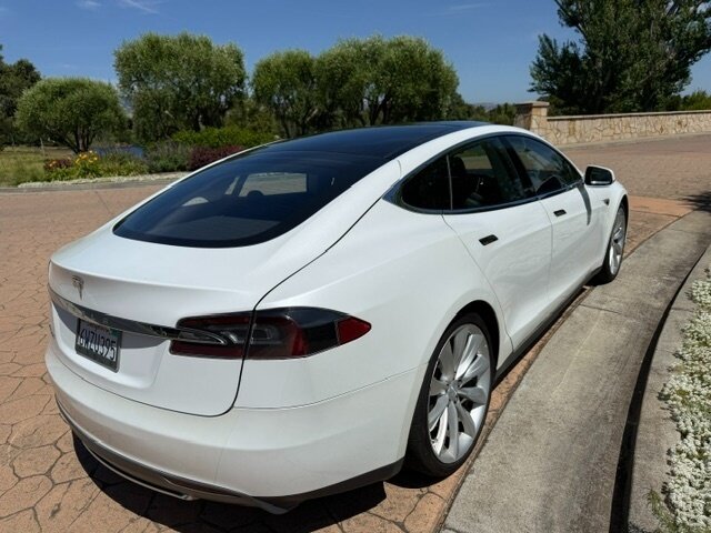 2012 Tesla Model S 85 - Photo 3 - San Jose, CA 95131