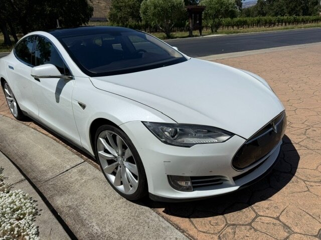 2012 Tesla Model S 85 - Photo 4 - San Jose, CA 95131
