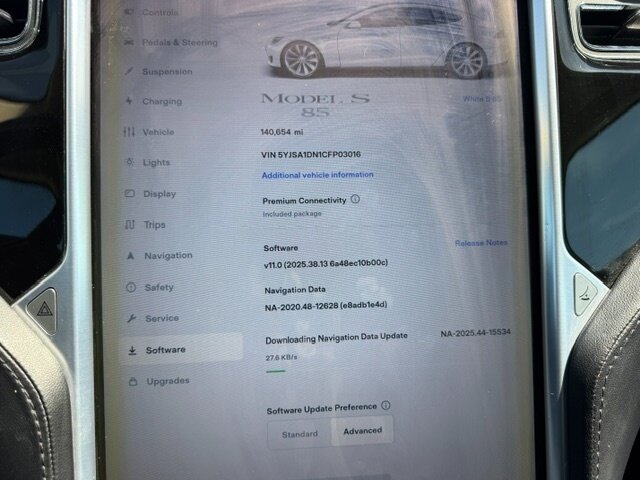 2012 Tesla Model S 85 - Photo 9 - San Jose, CA 95131