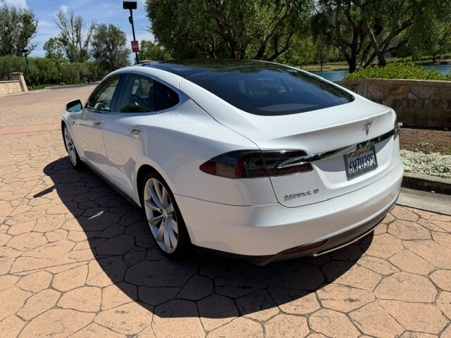 2012 Tesla Model S 85 - Photo 10 - San Jose, CA 95131
