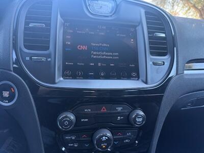 2018 Chrysler 300 Series S - Photo 14 - San Jose, CA 95131