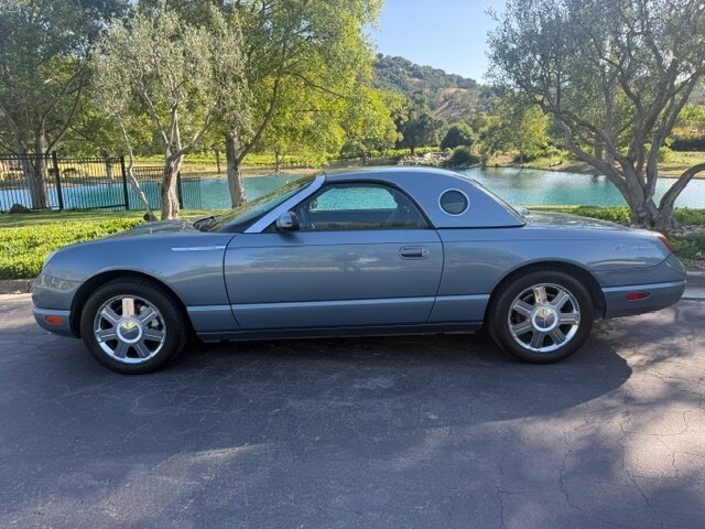 2005 Ford Thunderbird Deluxe - Photo 2 - San Jose, CA 95131