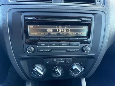 2015 Volkswagen Jetta SE   - Photo 11 - San Jose, CA 95131