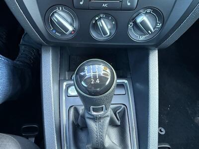 2015 Volkswagen Jetta SE   - Photo 5 - San Jose, CA 95131