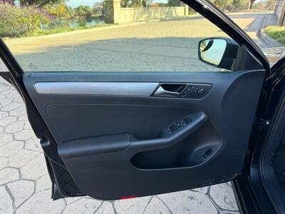 2015 Volkswagen Jetta SE   - Photo 13 - San Jose, CA 95131