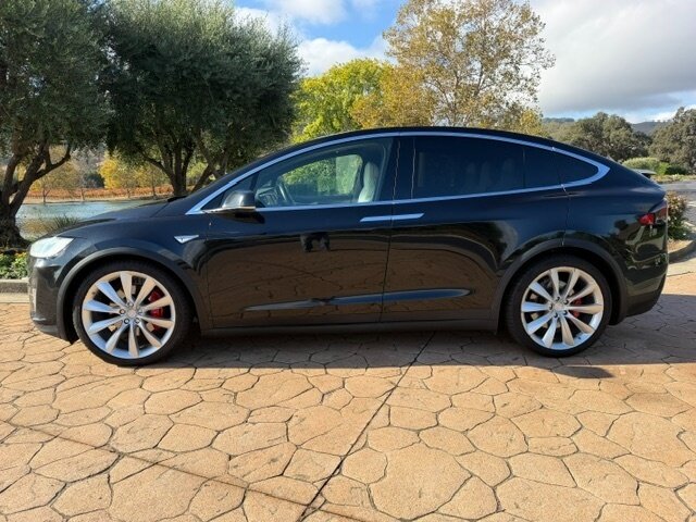 2016 Tesla Model X Signature P90D - Photo 3 - San Jose, CA 95131