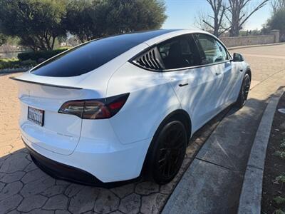 2021 Tesla Model Y Long Range AWD - Photo 12 - San Jose, CA 95131